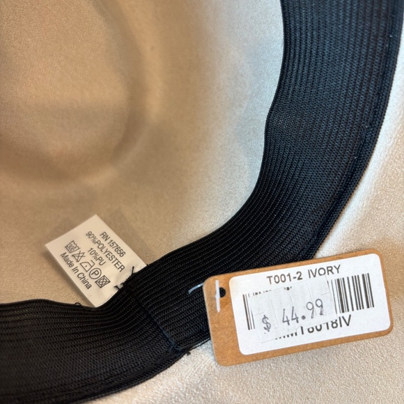 Ivory Wide-Brim Felt Hat โ Western/Boho Style - Picture 6 of 6